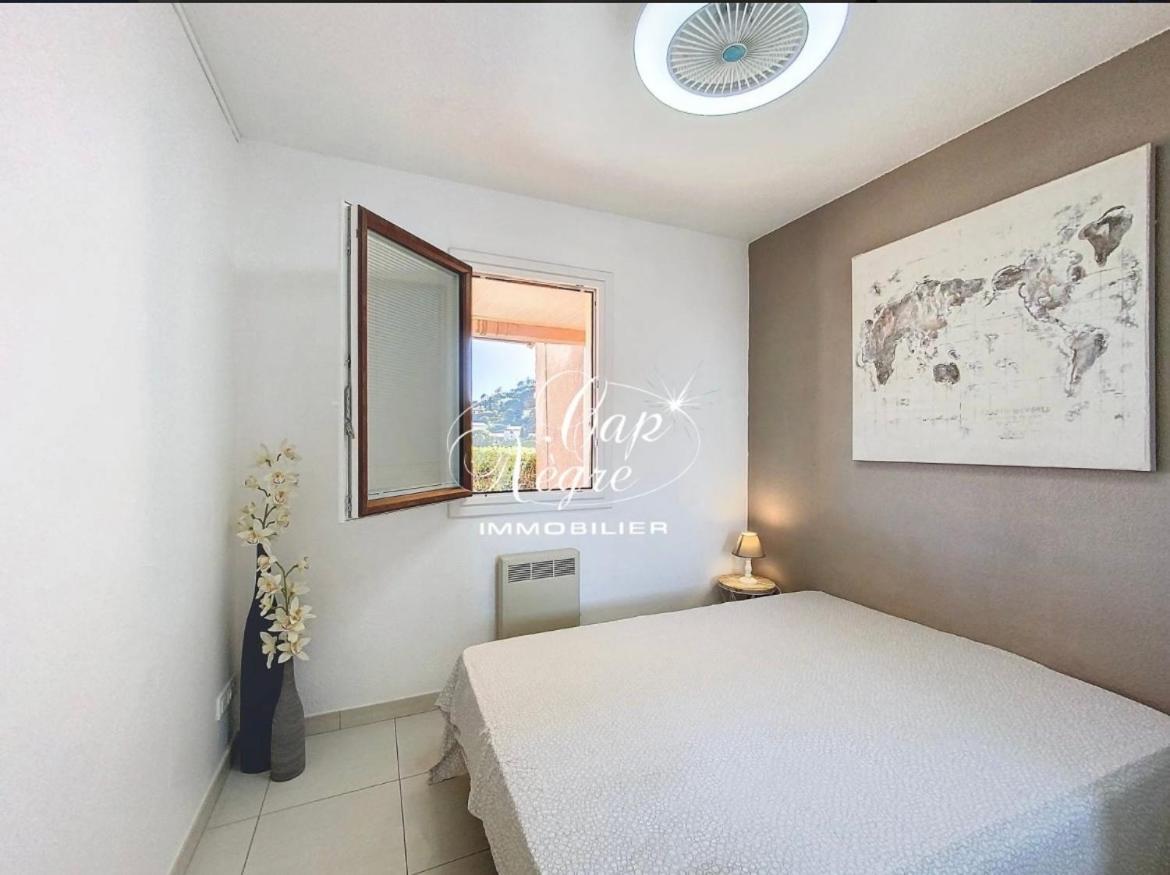 Апартаменты Terrasse De 30M2 Vue Mer Panoramique 1 Chambre Кавалер-сюр-Мер Экстерьер фото
